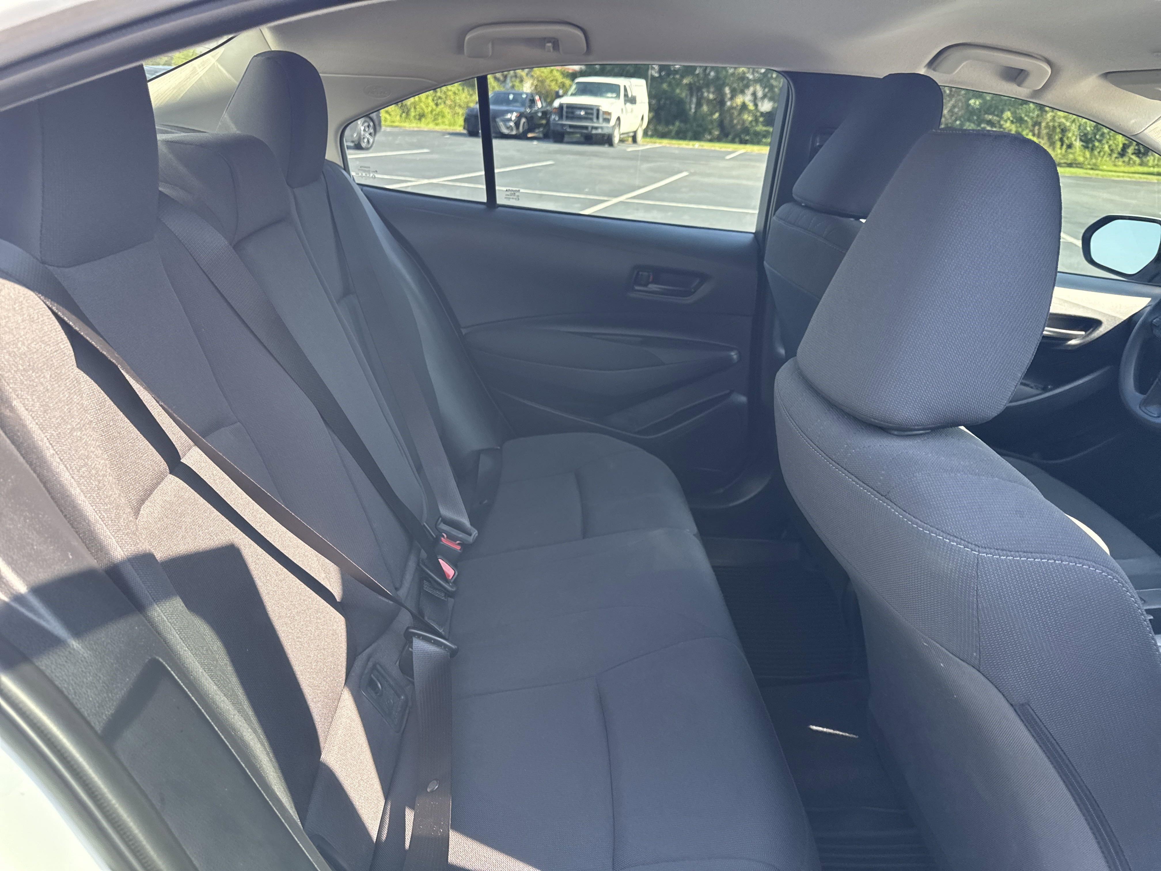 Used 2025  Toyota  image 27
