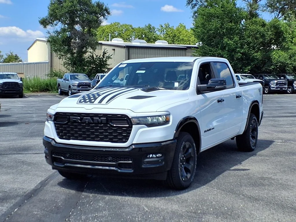 New 2026 Bright White Clear-Coat Exterior Paint RAM Big Horn/Lone Star image 2