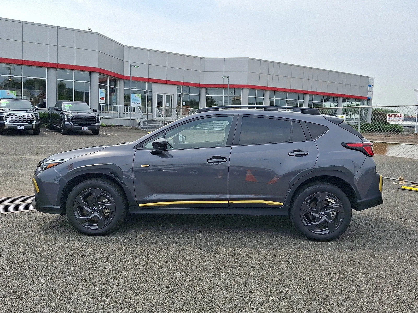 Used 2025 Magnetite Gray Metallic Subaru Sport image 4