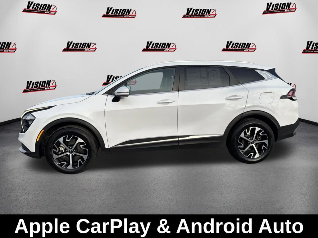 Used 2023 White Kia EX image 9