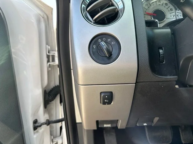 Used 2012 White Ford XLT image 20