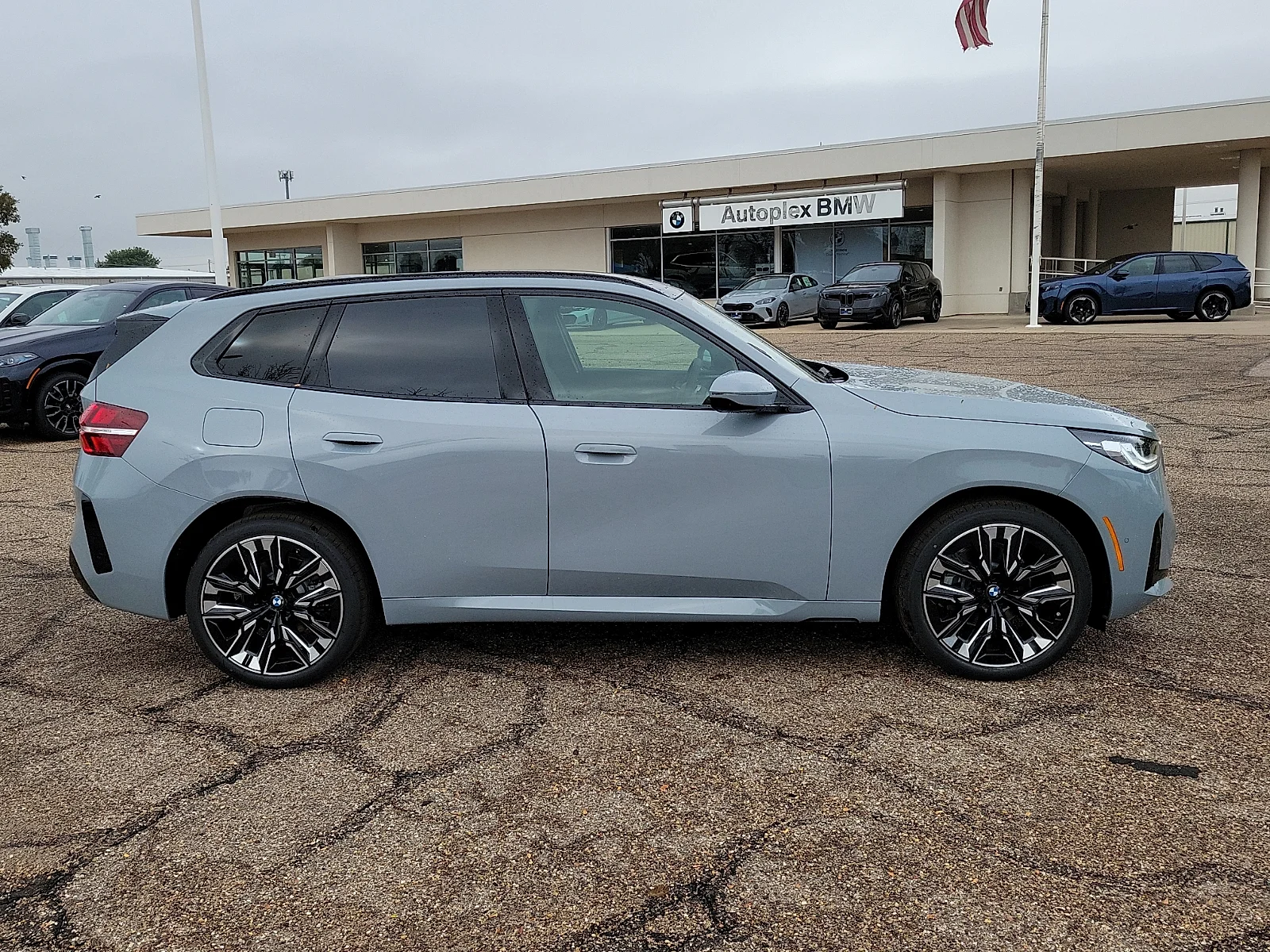 New 2026 Brooklyn Gray BMW 30 xDrive All-Wheel Drive Sports Activity Vehicle image 5