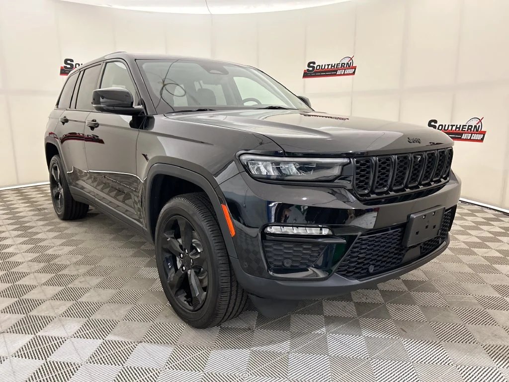 Used 2023 Black Jeep Limited image 8