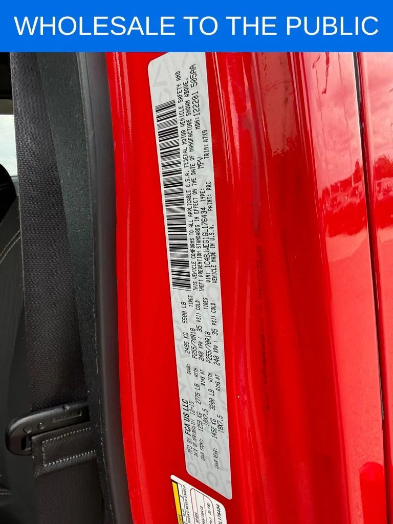 Used 2016 Red Jeep Unlimited Sahara image 18