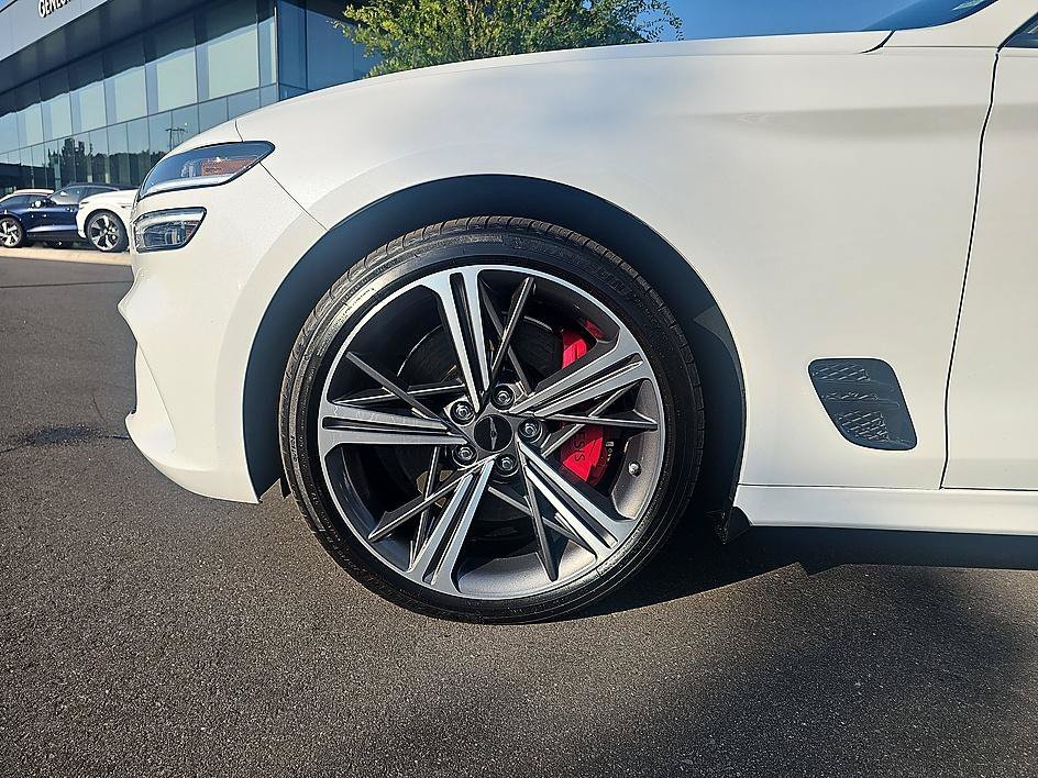 Certified Used 2024 Uyuni White Genesis 3.3T Sport Advanced AWD image 10