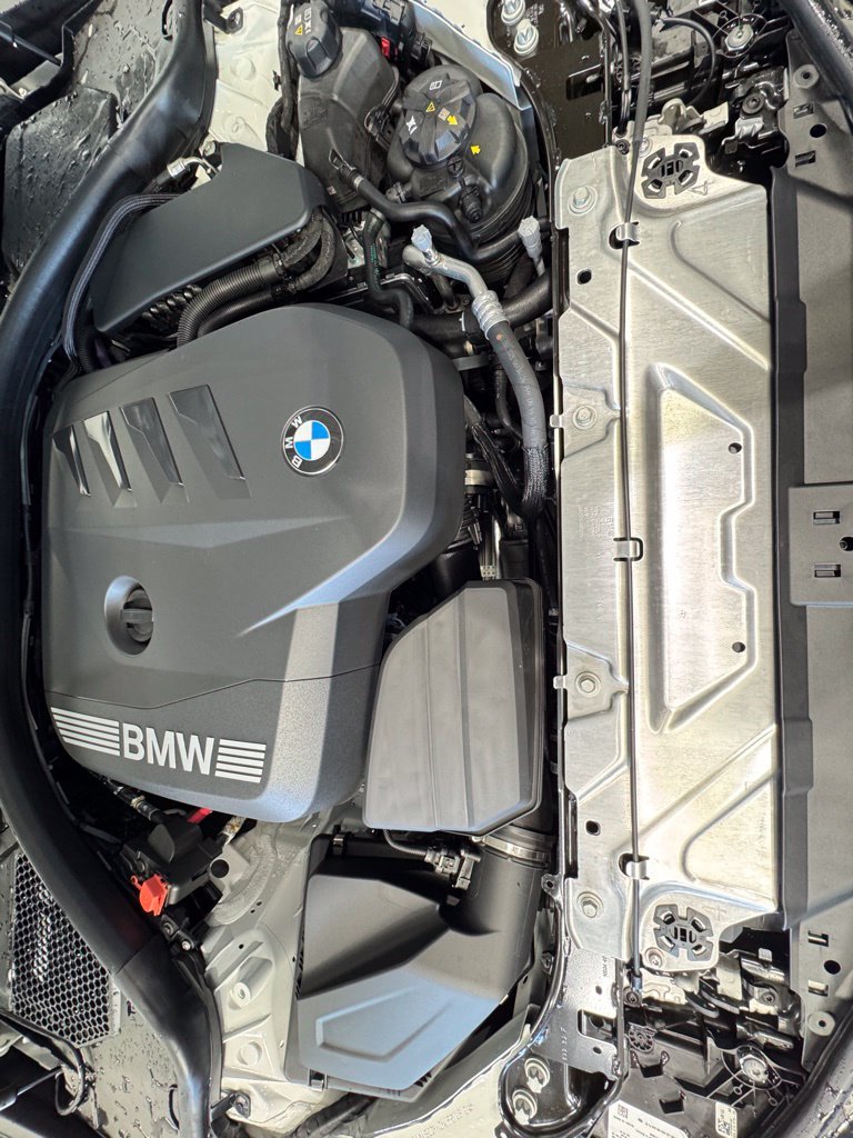 New 2026 White BMW 330i xDrive image 30