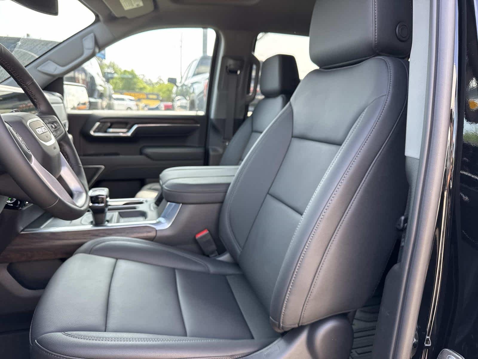 New 2026 Onyx Black GMC SLT image 9