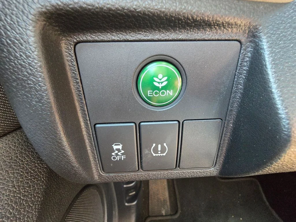 Certified Used 2019  Honda LX image 24