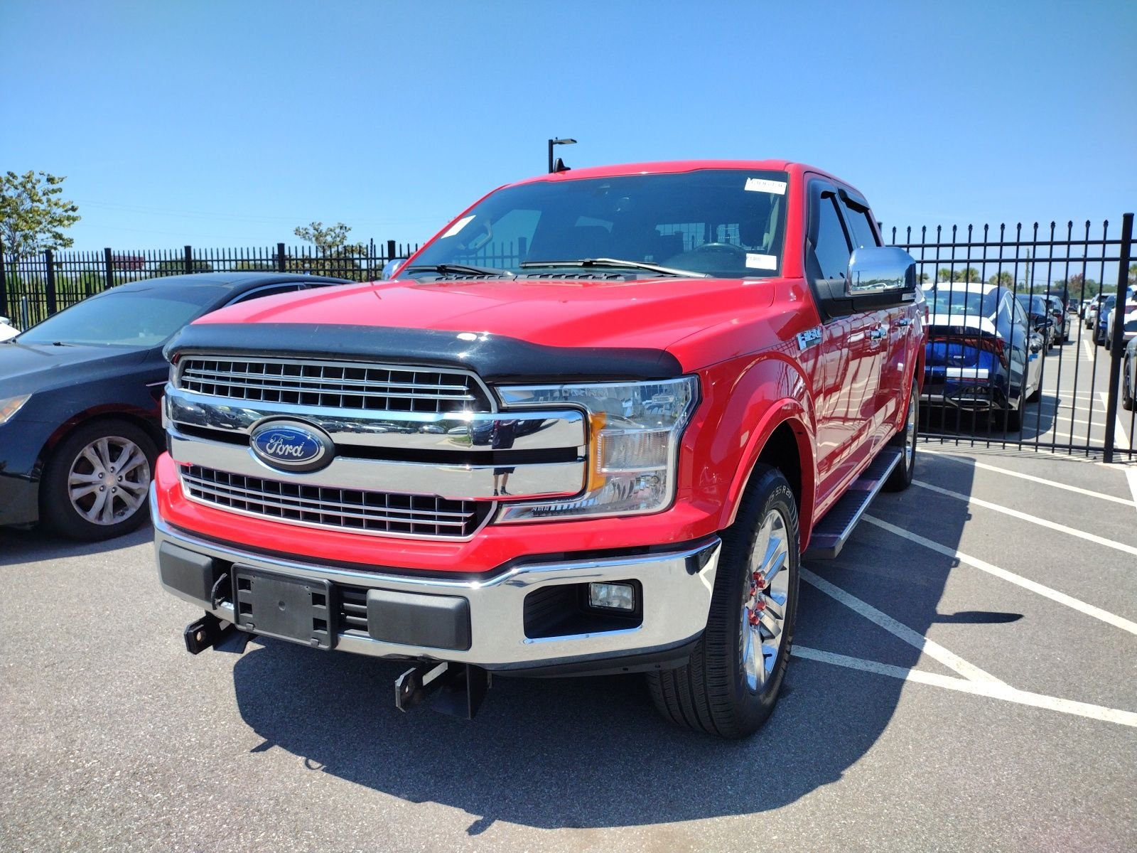 Used 2019 Red Ford Lariat image 3
