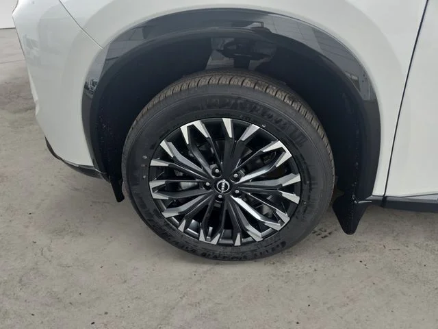 2026 Nissan Rogue Platinum - Photo 14