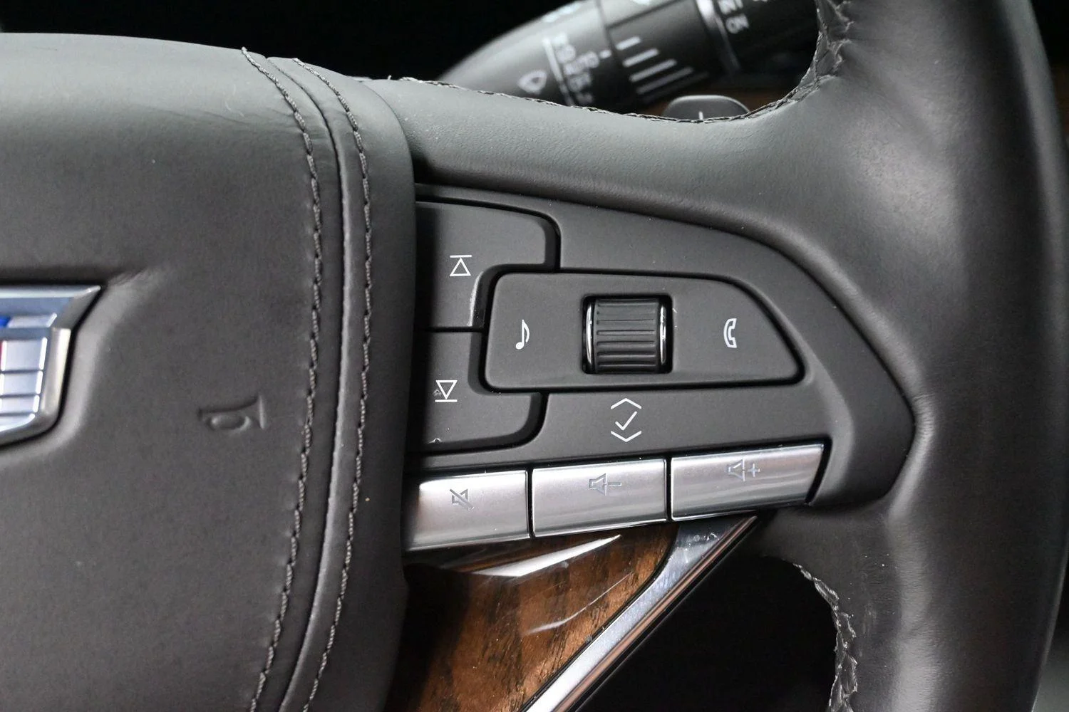 Used 2024 Galactic Gray Metallic Cadillac Premium Luxury Platinum image 22