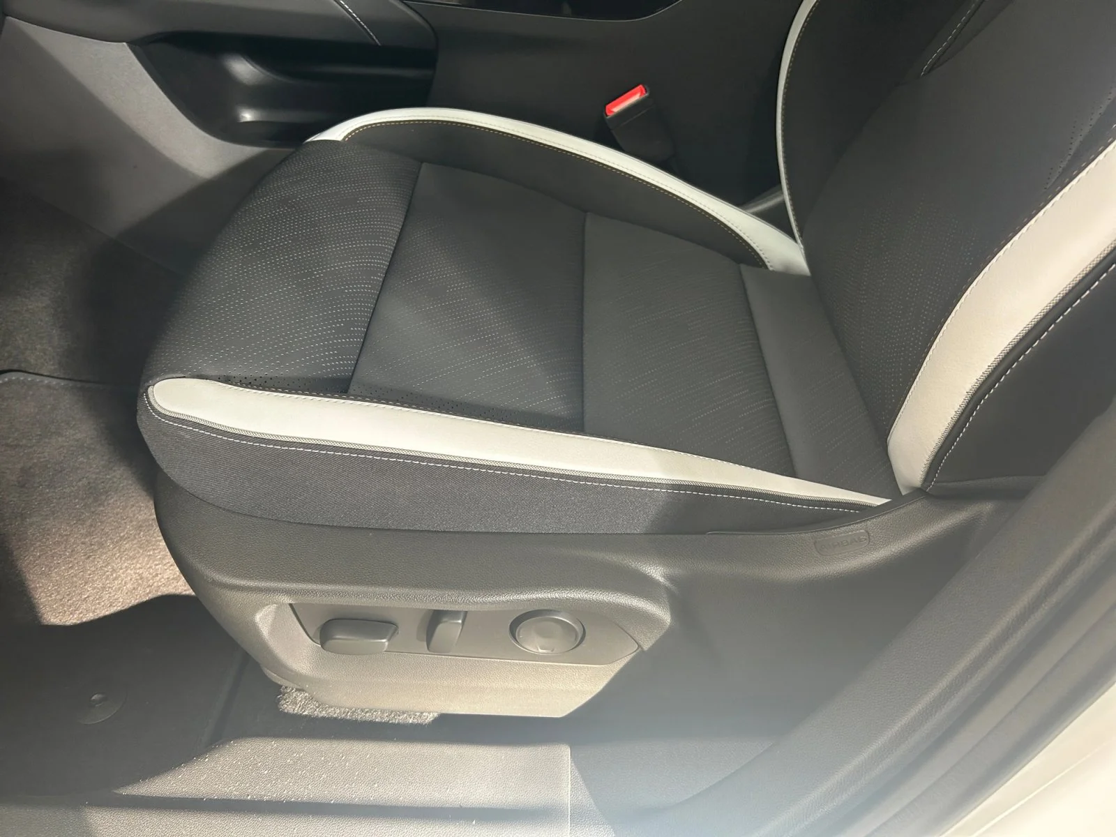 New 2026 Summit White Buick Sport Touring AWD image 14