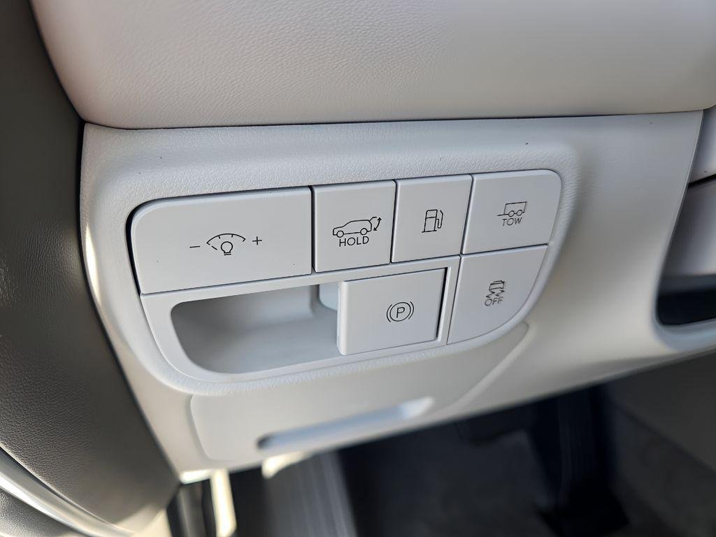 New 2026 Creamy White Pearl Hyundai SEL Premium AWD image 20