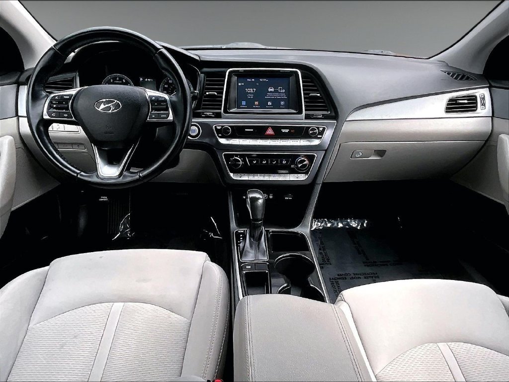 Used 2018 Red Hyundai SEL image 15