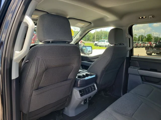 Used 2024 Black Ford XLT image 11
