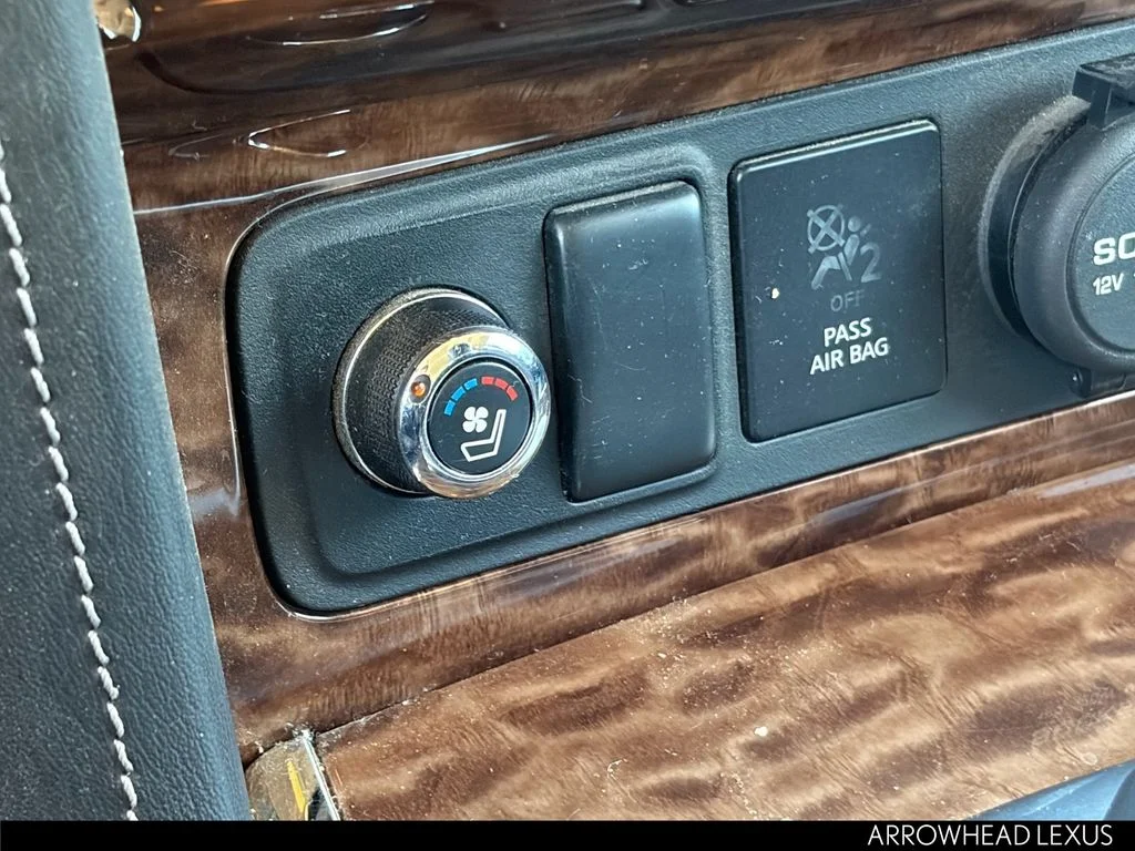 Used 2018 Black Nissan Platinum image 24