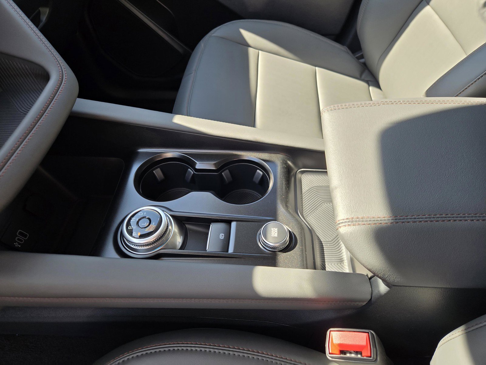 New 2026 Star White Metallic Tri-Coat Ford Active image 11