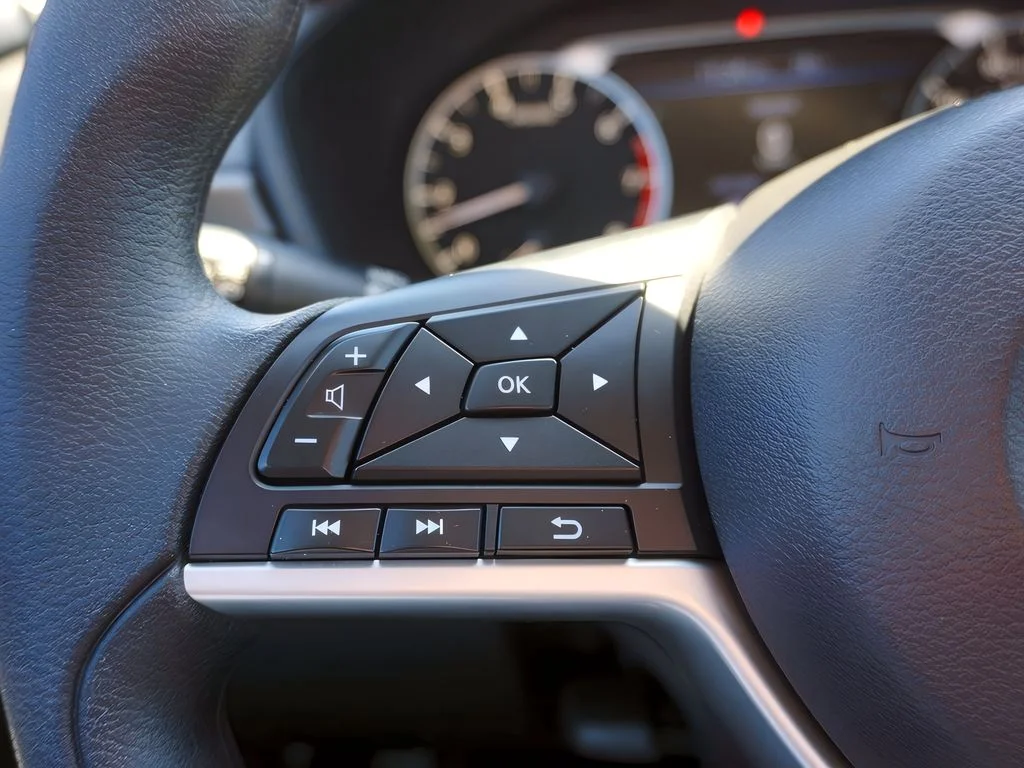 2025 Nissan Altima SV - Photo 25
