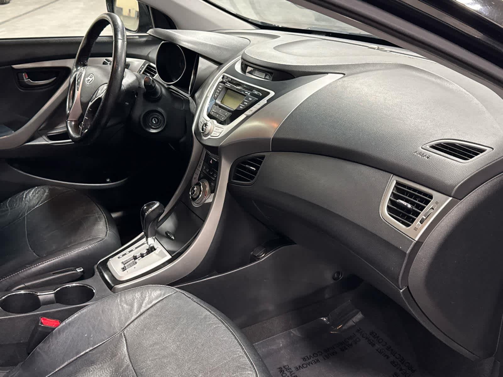 2013 Hyundai Elantra Limited - Photo 17