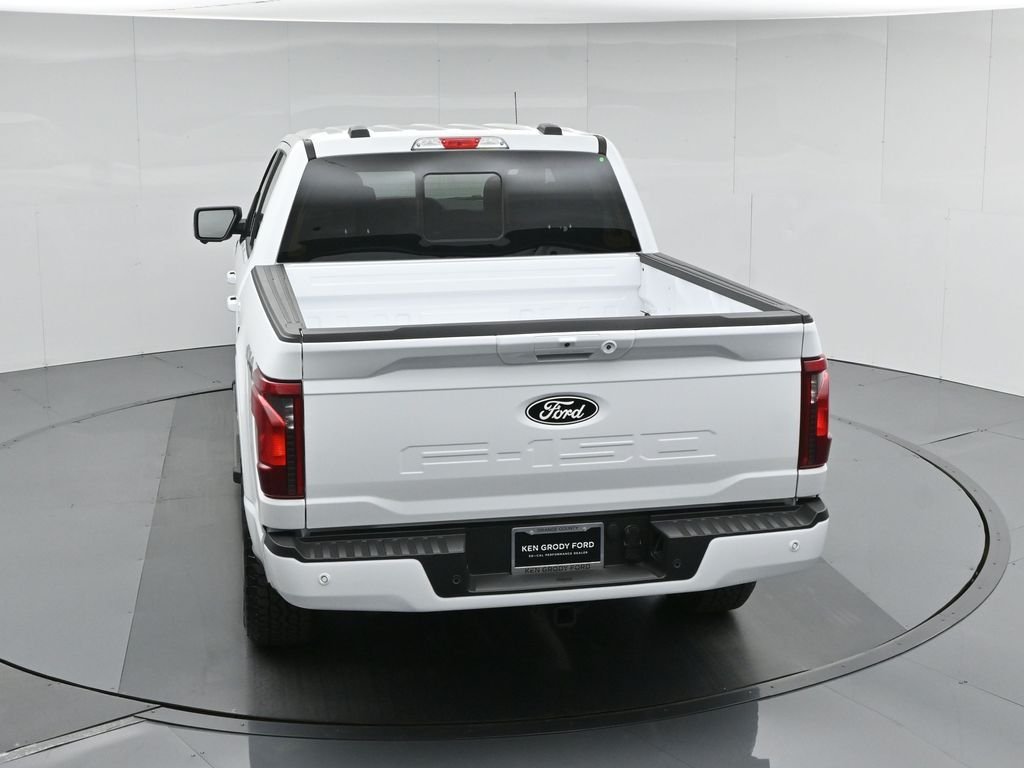 New 2026 Oxford White Ford XLT image 44