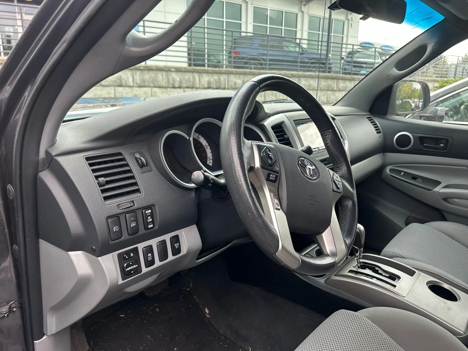Used 2015 Magnetic Gray Metallic Toyota Base V6 image 9