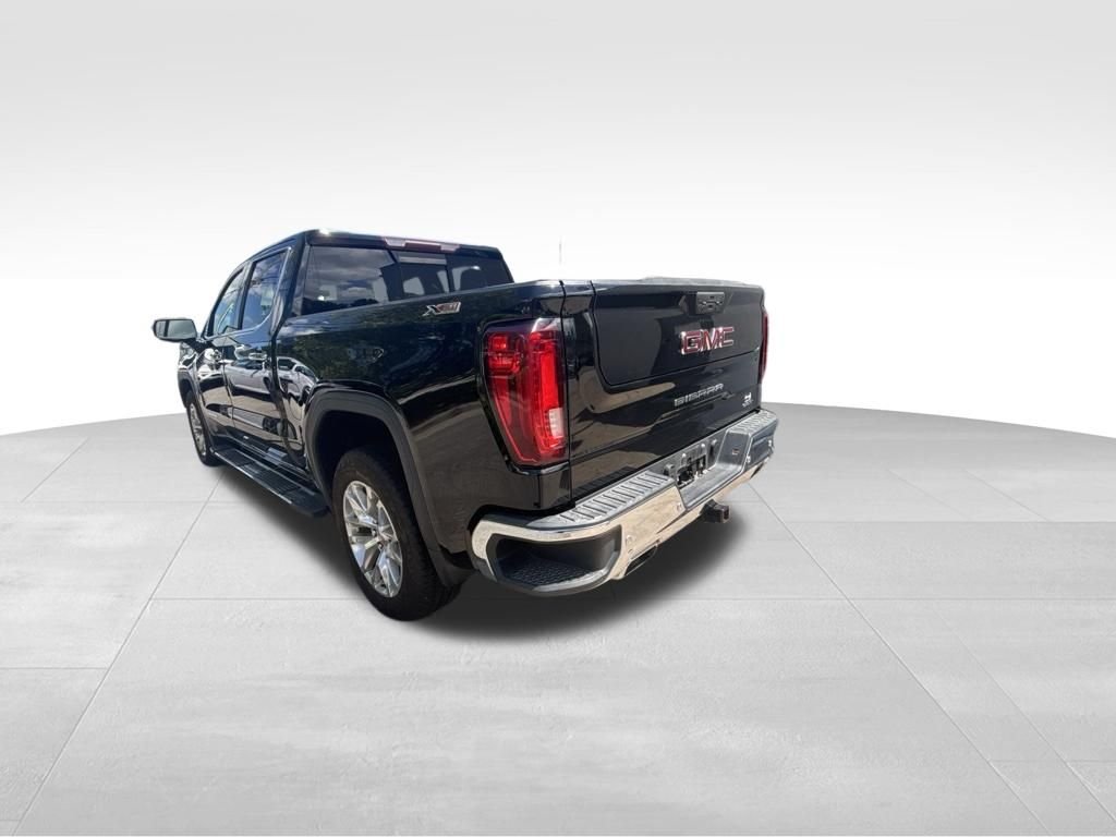 Used 2021 Black GMC SLT image 4
