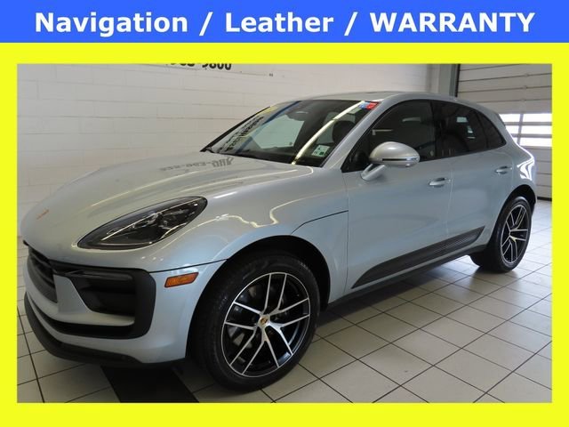 2023 Porsche Macan Base