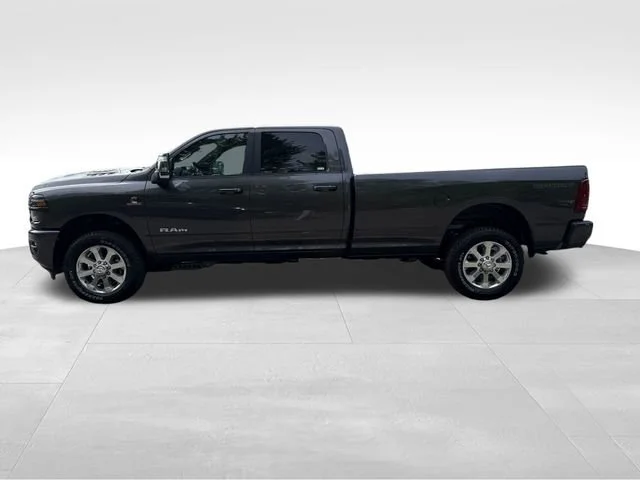 New 2026 Granite Crystal Metallic Clear-Coat Exterior Paint RAM Laramie image 4