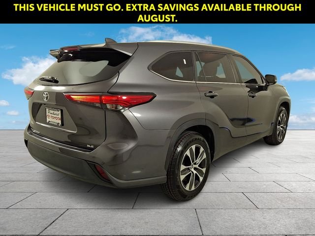 Used 2023 Gray Toyota XLE image 8