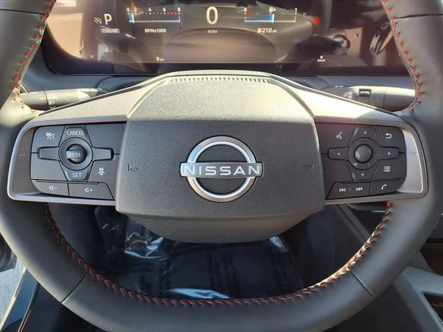 New 2026 Atlantic Gray Metallic / Super Black Two-tone Nissan SR image 19