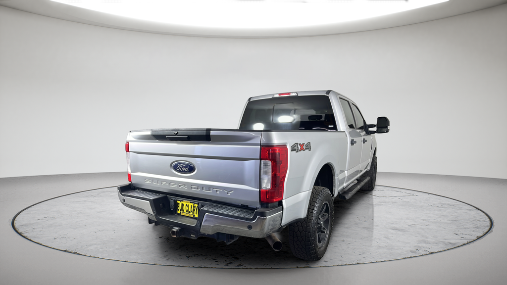 Used 2018 Silver Ford XLT image 31