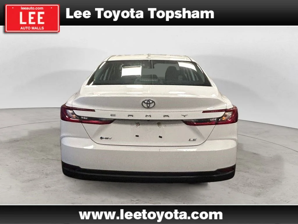 Used 2025 Ice Toyota LE image 4