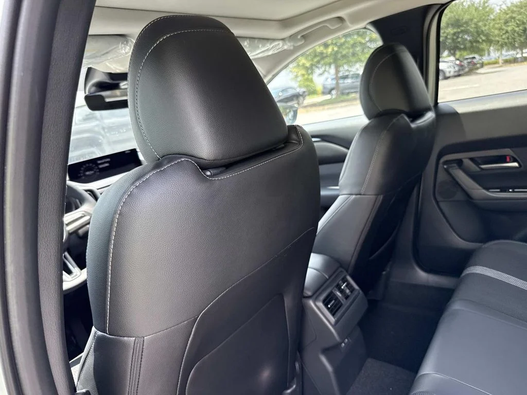 New 2026 Wind Chill Pearl Mazda 2.5 S Preferred AWD image 15