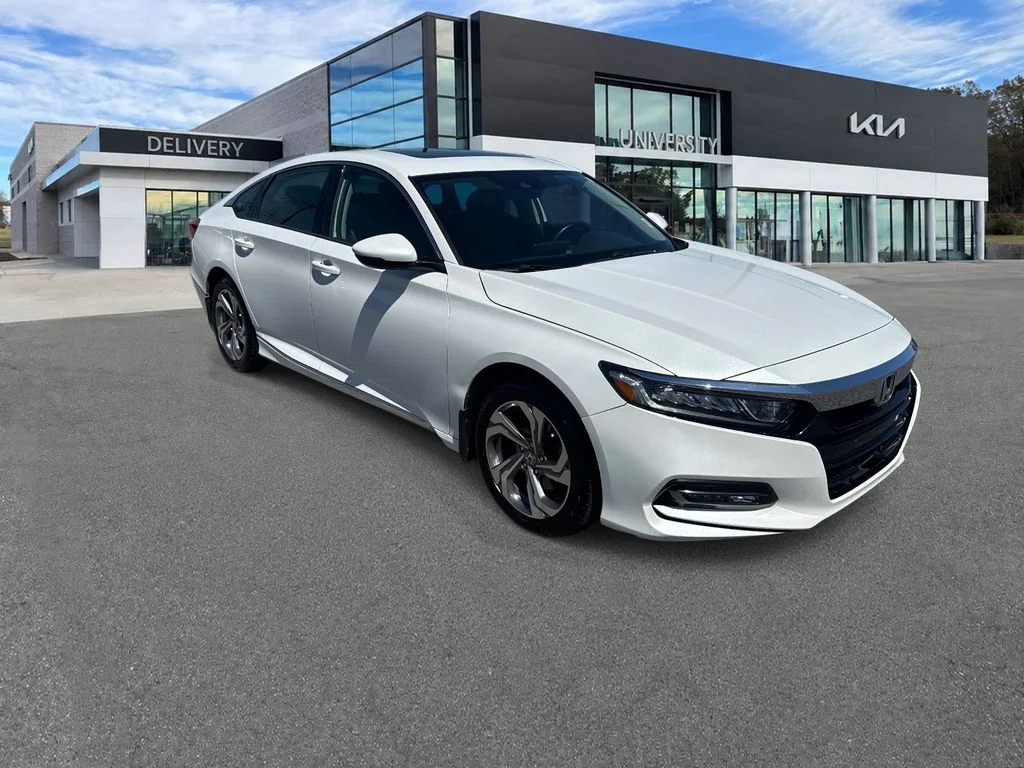 Used 2018 White Honda EX-L image 1