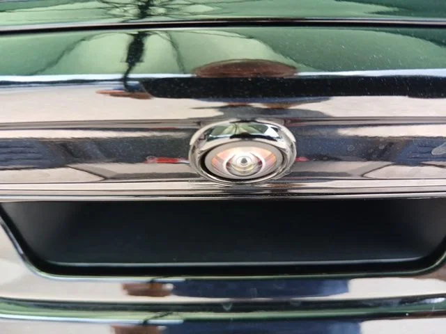 New 2026 Diamond Black Crystal Pearl-Coat Exterior Paint RAM Laramie image 4
