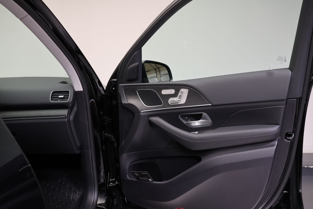Certified Used 2026 Black Mercedes-Benz GLE 350 image 46