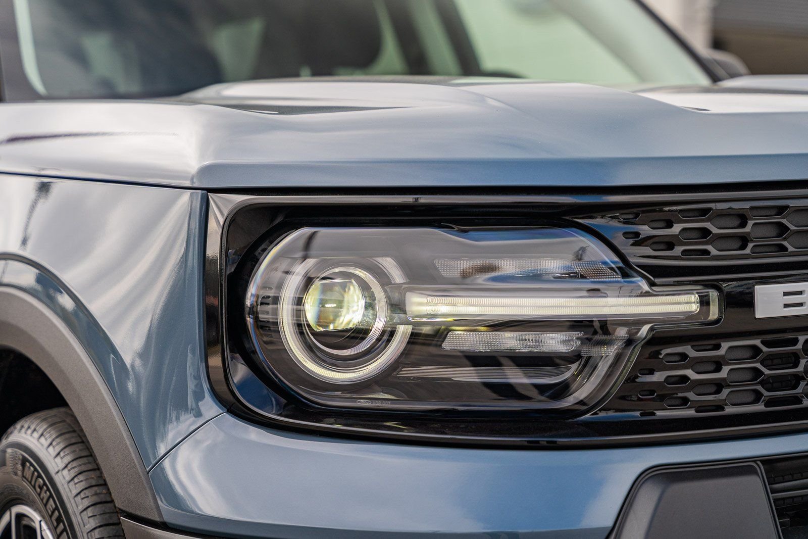 New 2026 Azure Gray Metallic Tri-Coat Ford Outer Banks® image 6