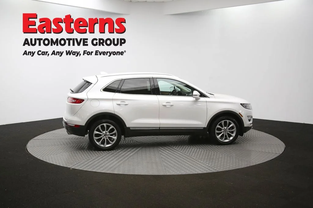 Used 2019 White Lincoln Select image 43