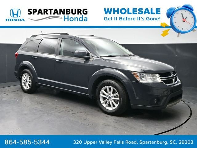 Used 2018 Gray Clearcoat Dodge SXT image 1