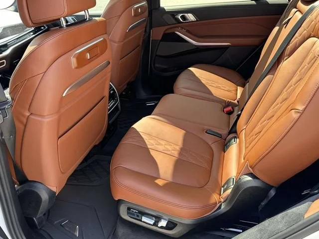 Certified Used 2025 Mineral White BMW M60i image 21