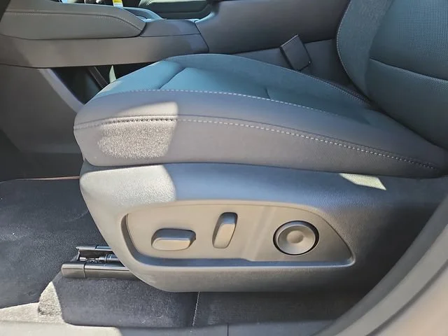2026 GMC Terrain AT4 - Photo 14