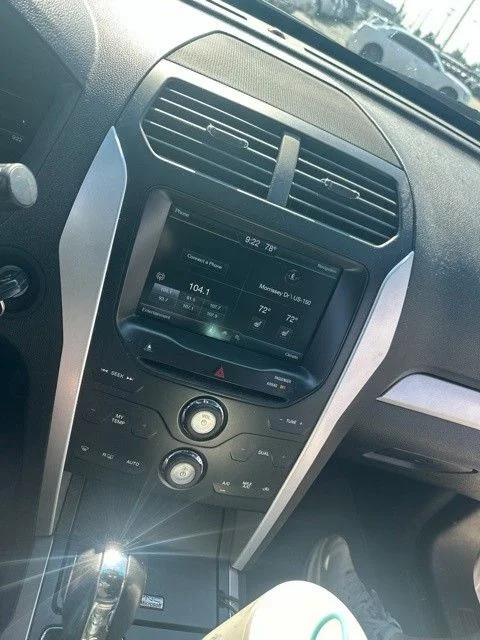 Used 2015 White Ford XLT image 8