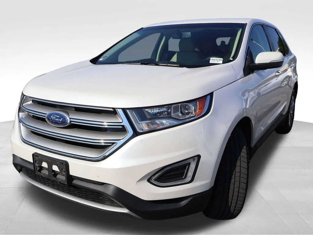Used 2015 White Platinum Clearcoat Metallic Ford SEL image 2