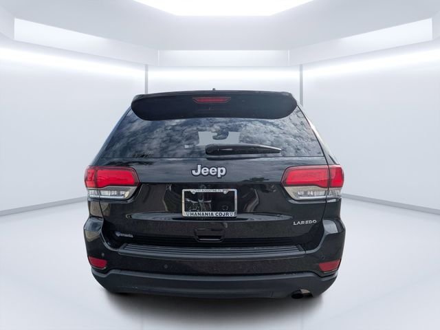 Used 2022 Black Jeep Laredo E image 4