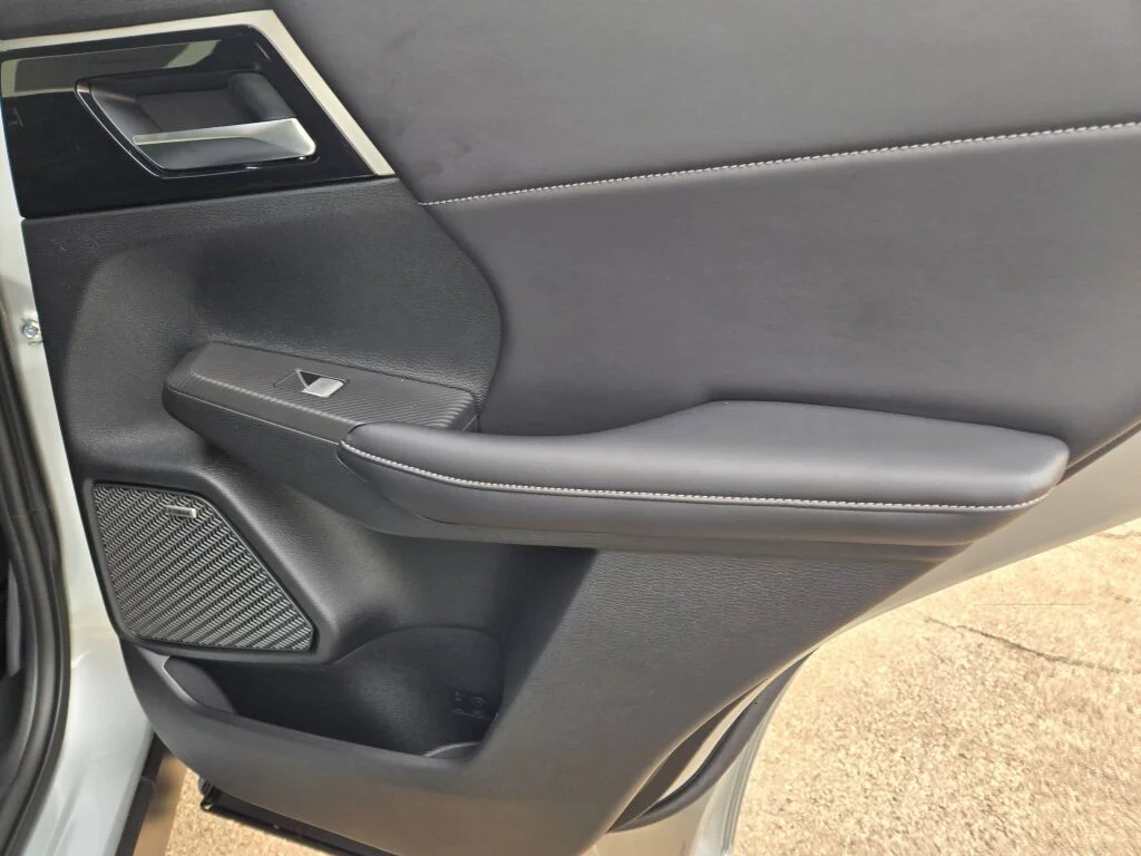 New 2026 Gray Mitsubishi SE 1.5T S-AWC image 8