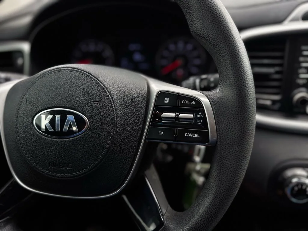 Used 2020 Silver Kia L image 15