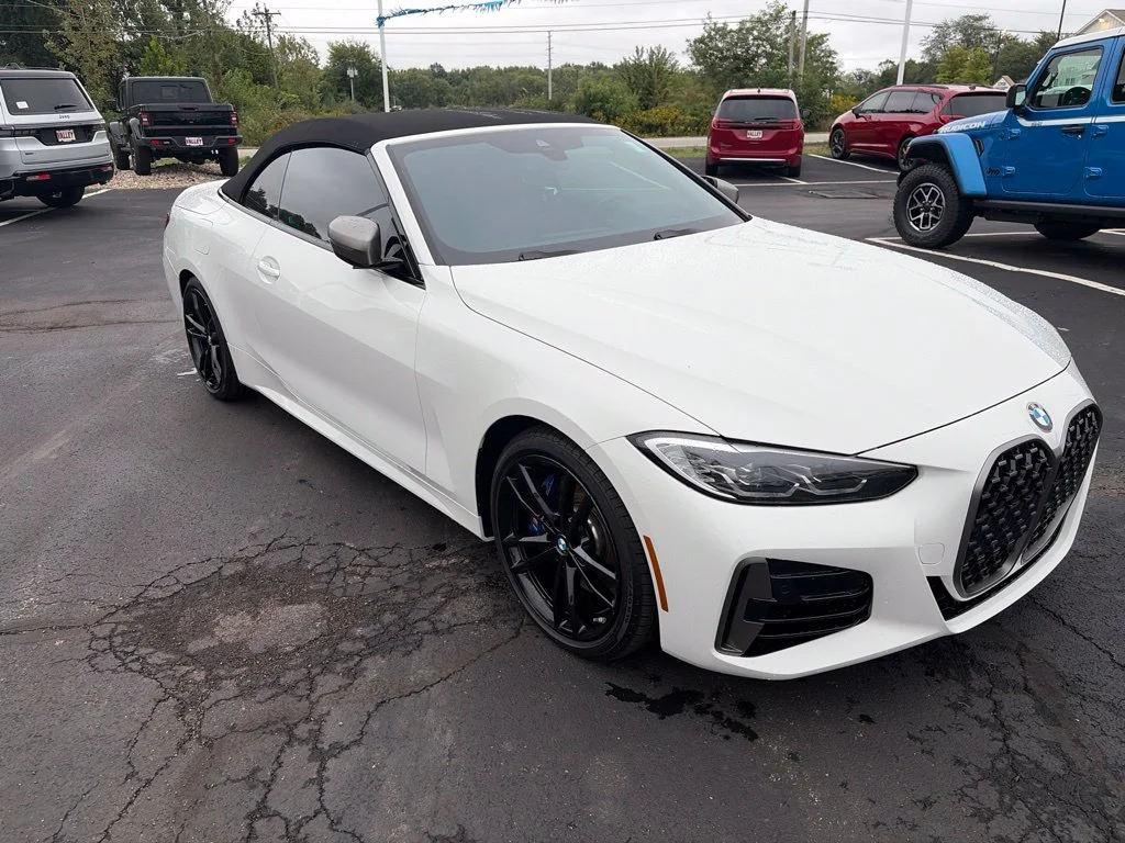 Used 2023 White BMW M440i xDrive image 2