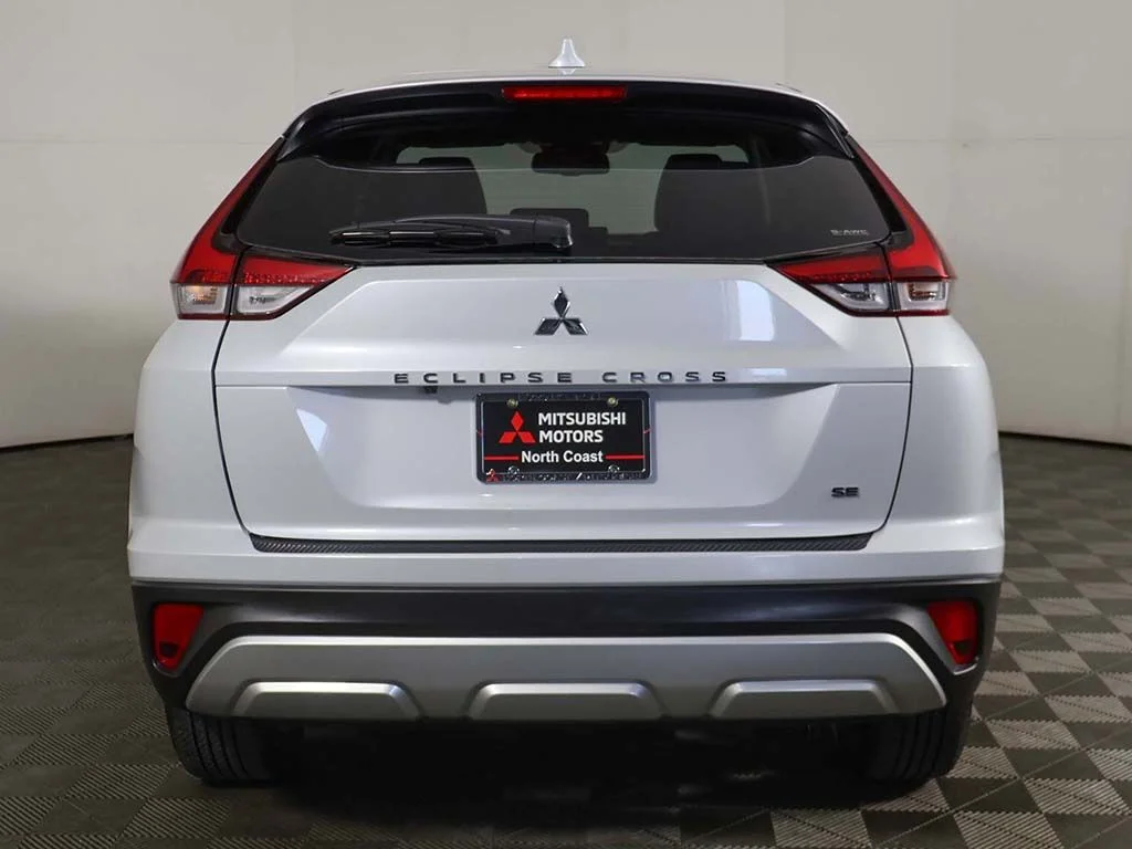 New 2026 White Mitsubishi SE 1.5T S-AWC image 12