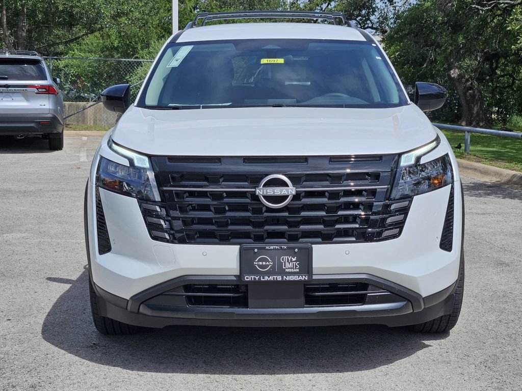 New 2026 Everest White Pearl TriCoat Nissan SV image 2