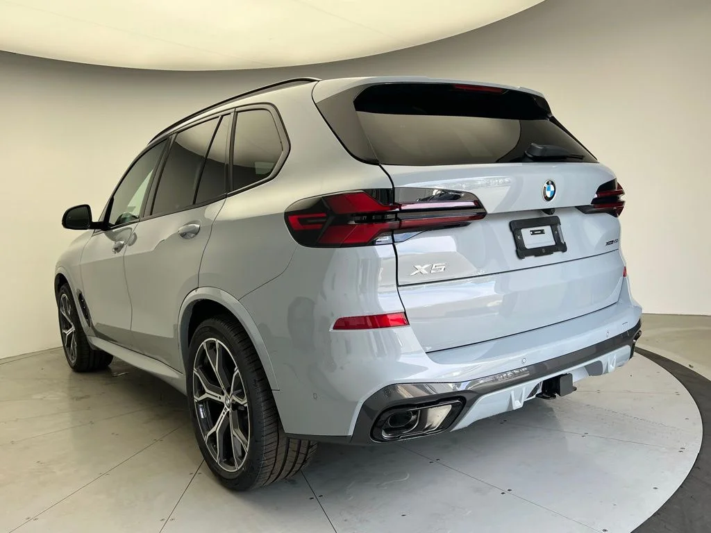 New 2026 Brooklyn Grey Metallic BMW xDrive40i image 4